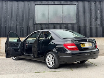 Used Mercedes-Benz C Class 2013 for sale - 78946724: Photo