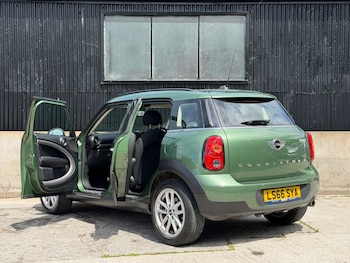 Used MINI Countryman 2016 for sale - 78823246: Photo