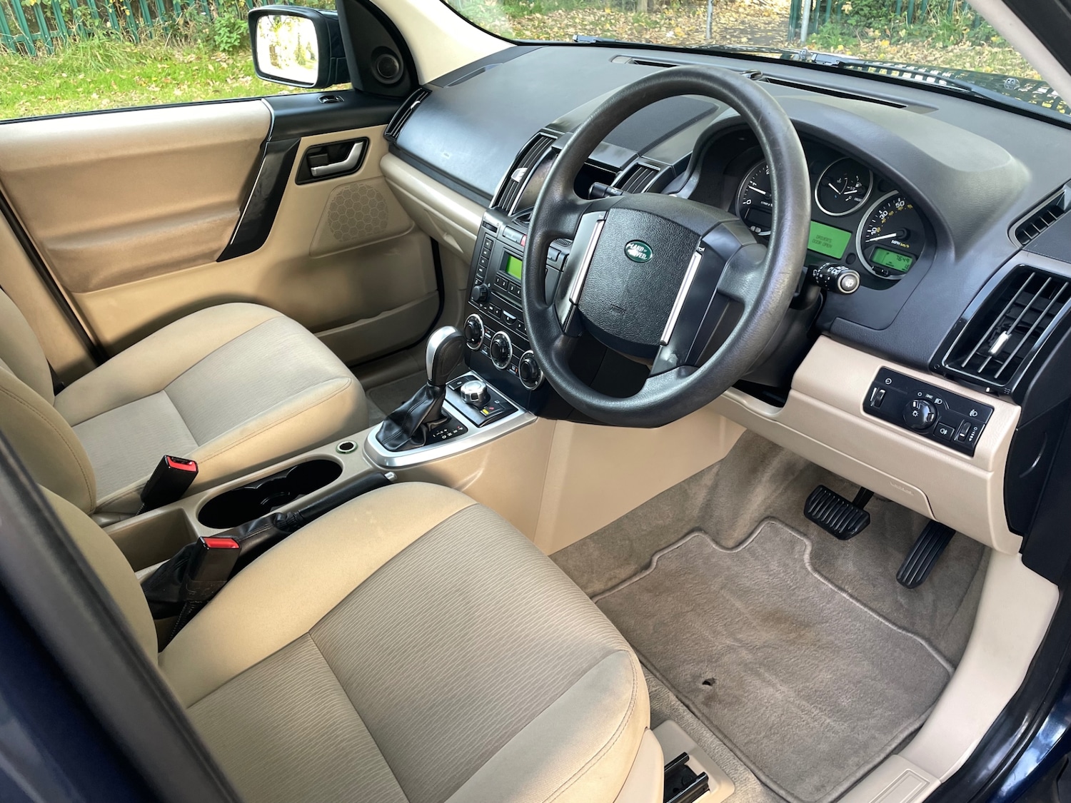 Used Land Rover Freelander 2010 for sale - 76778082: Photo 9