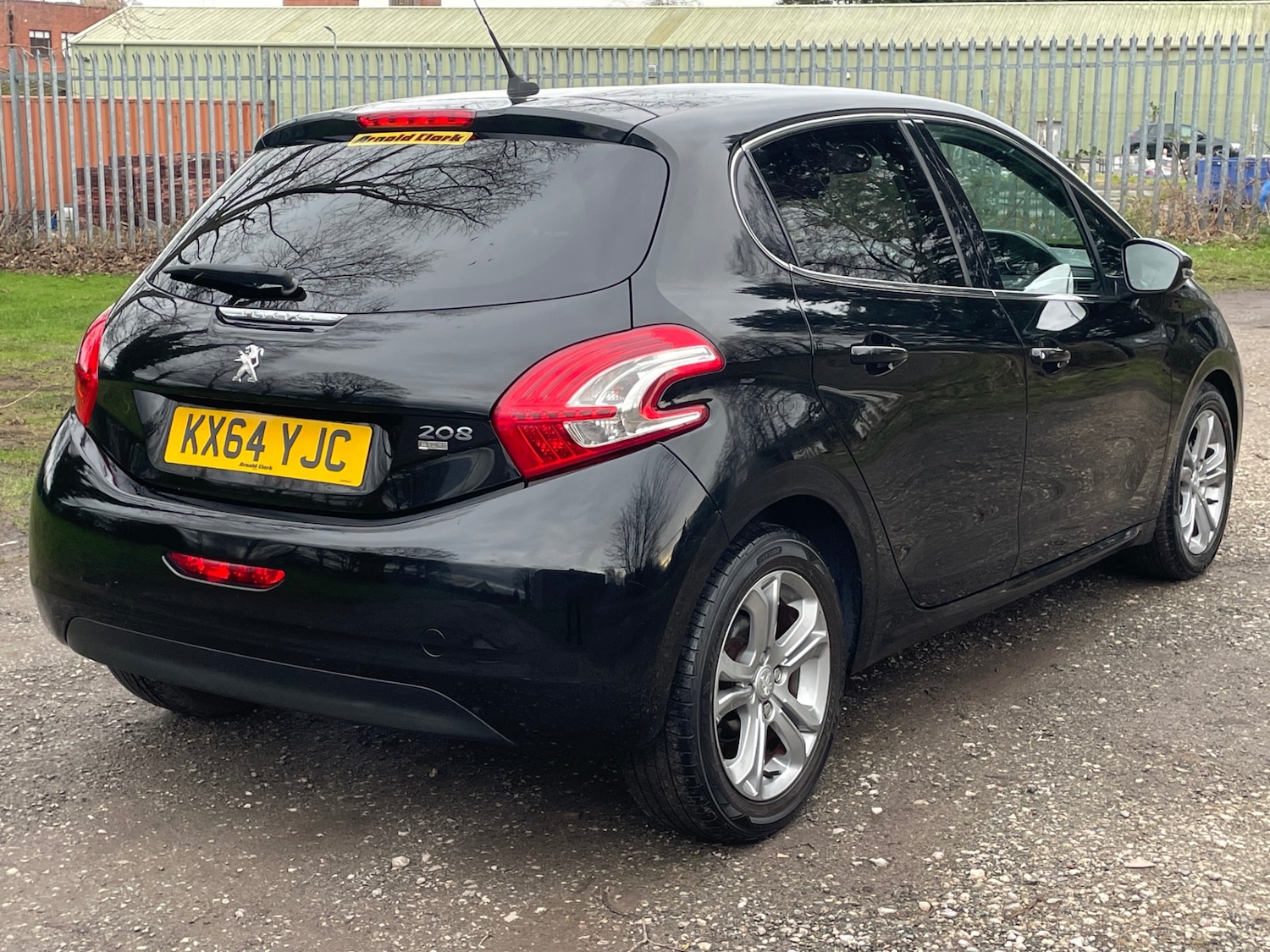 Used Peugeot 208 2014 for sale - 77342752: Photo 7