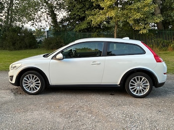 Used Volvo C30 2013 for sale - 79184418: Photo