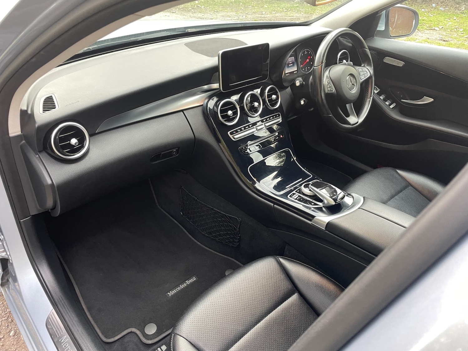 Used Mercedes-Benz C Class 2015 for sale - 76313370: Photo 10