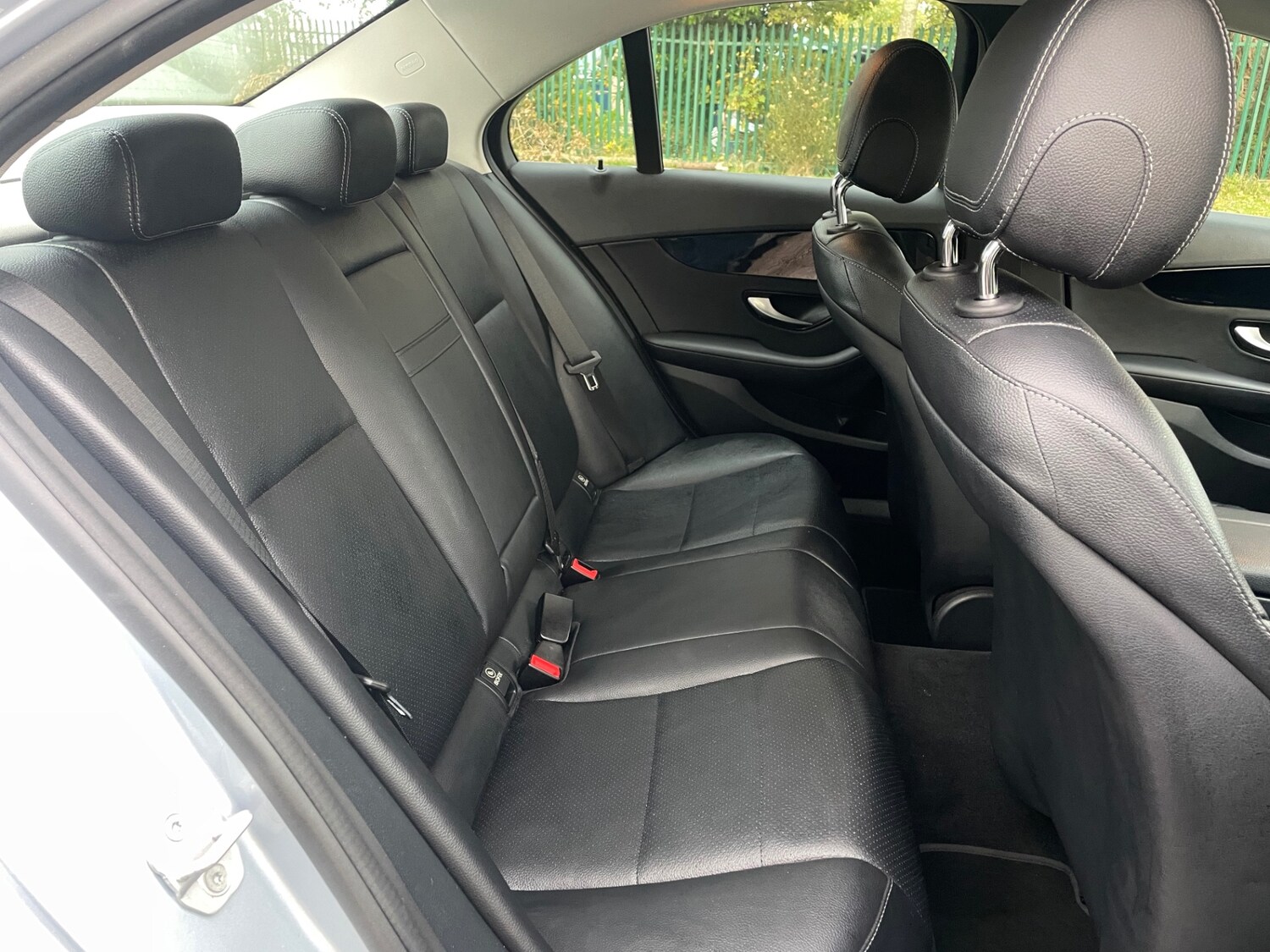 Used Mercedes-Benz C Class 2015 for sale - 76313370: Photo 12