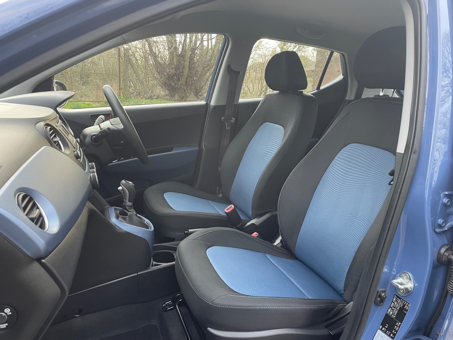 Used Hyundai i10 2017 for sale - 77968907: Photo 12