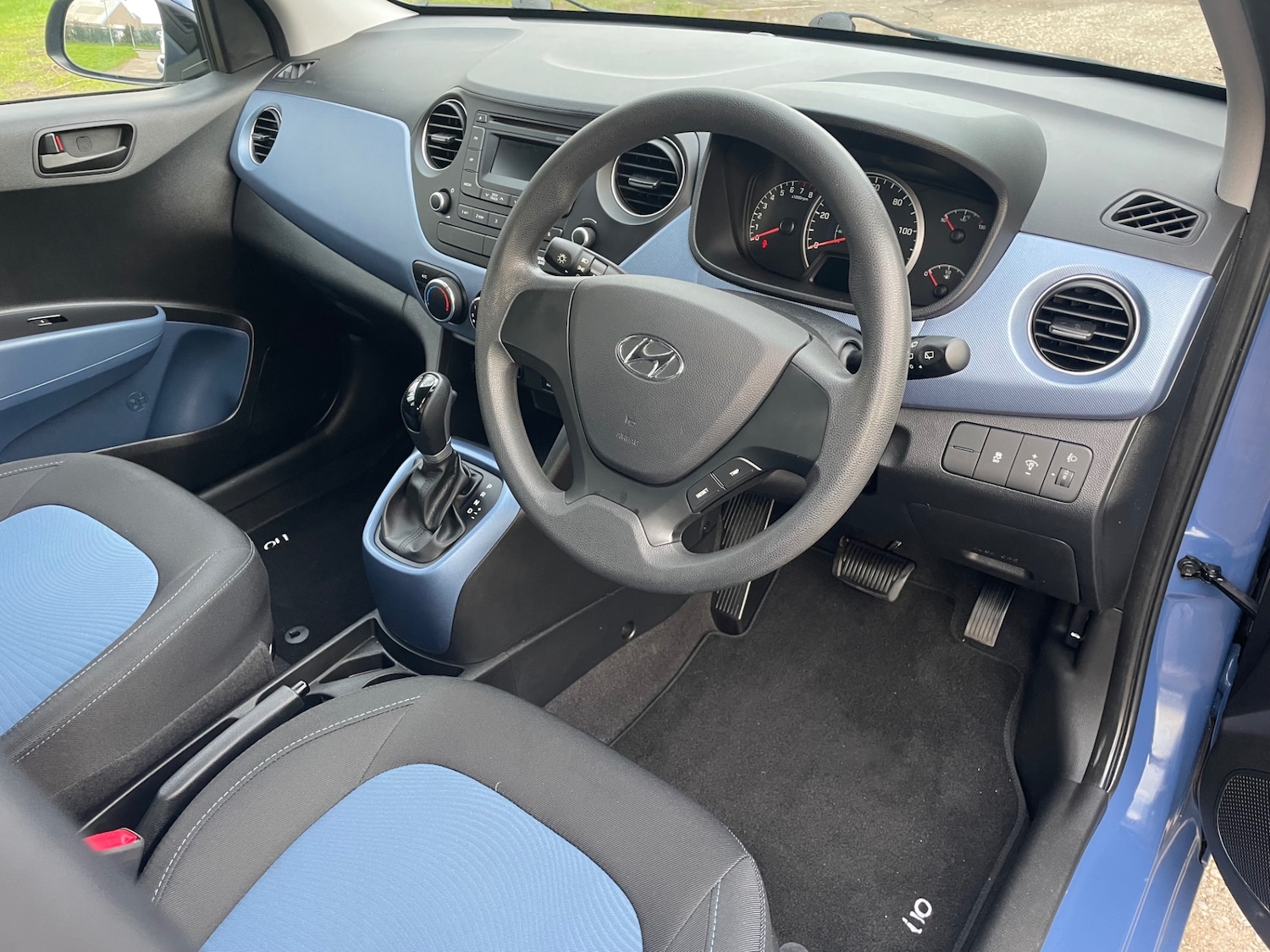 Used Hyundai i10 2017 for sale - 77968907: Photo 9