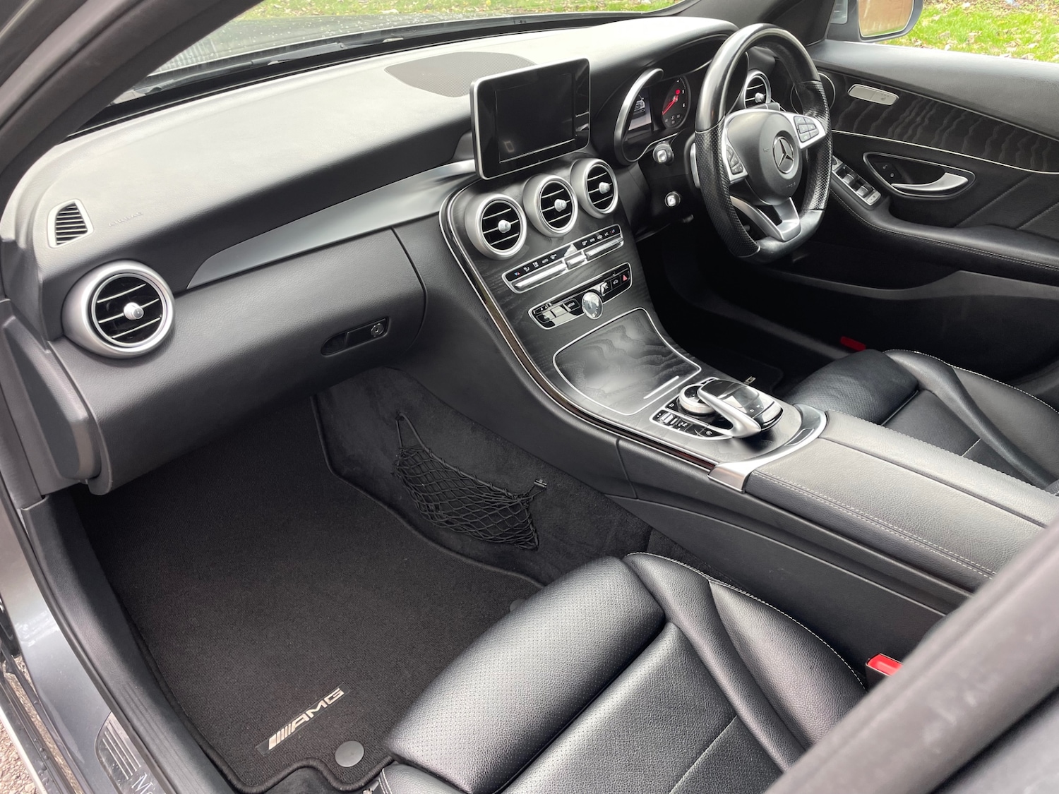 Used Mercedes-Benz C Class 2017 for sale - 76583378: Photo 11