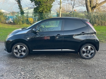 Used Toyota AYGO 2014 for sale - 76931051: Photo