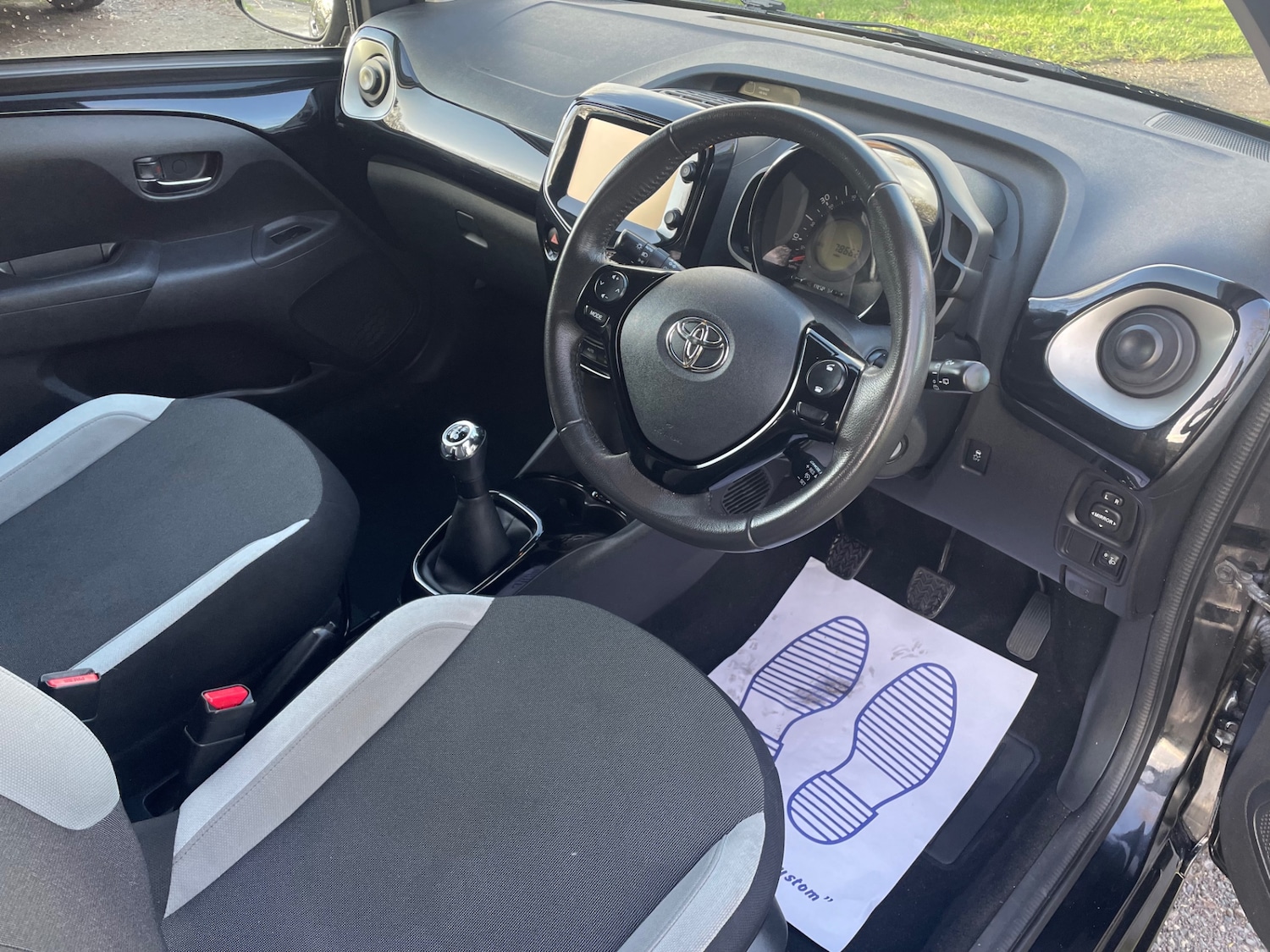 Used Toyota AYGO 2014 for sale - 76931051: Photo 9