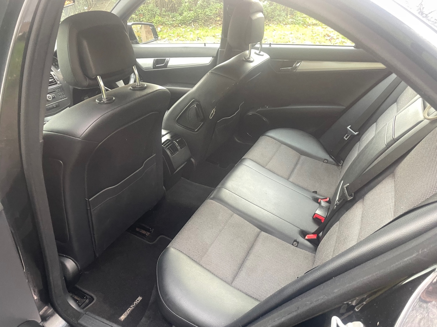 Used Mercedes-Benz C Class 2010 for sale - 76487686: Photo 14