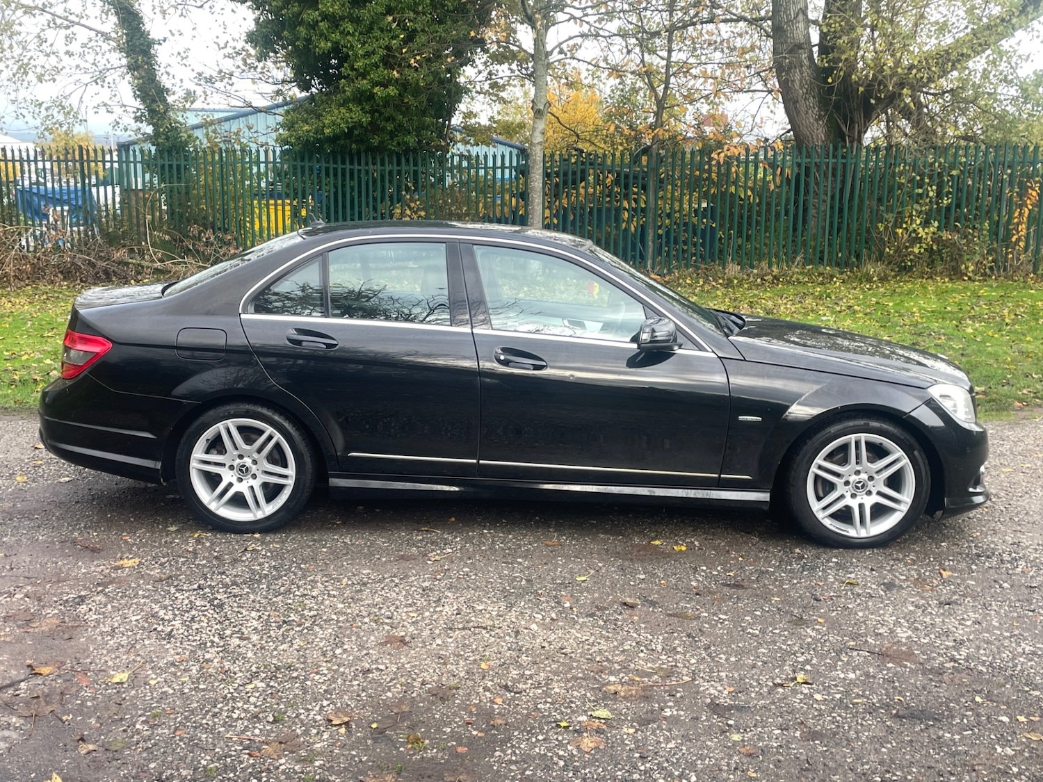 Used Mercedes-Benz C Class 2010 for sale - 76487686: Photo 9