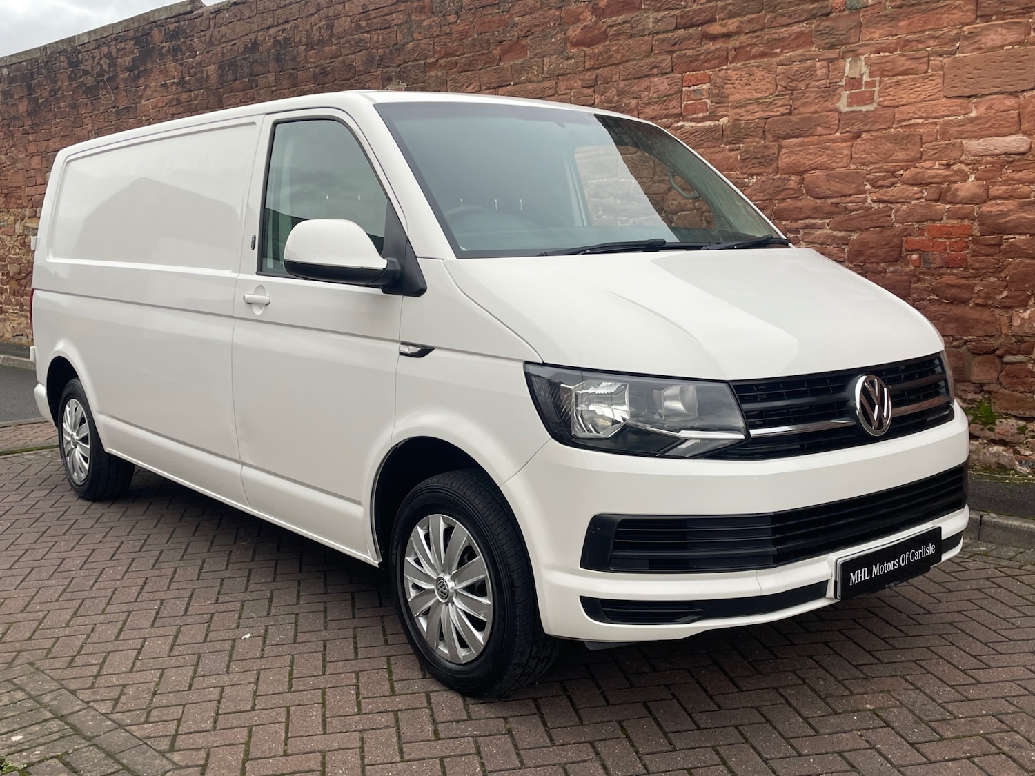 Used Volkswagen Transporter 2015 for sale - 76940035: Photo 1