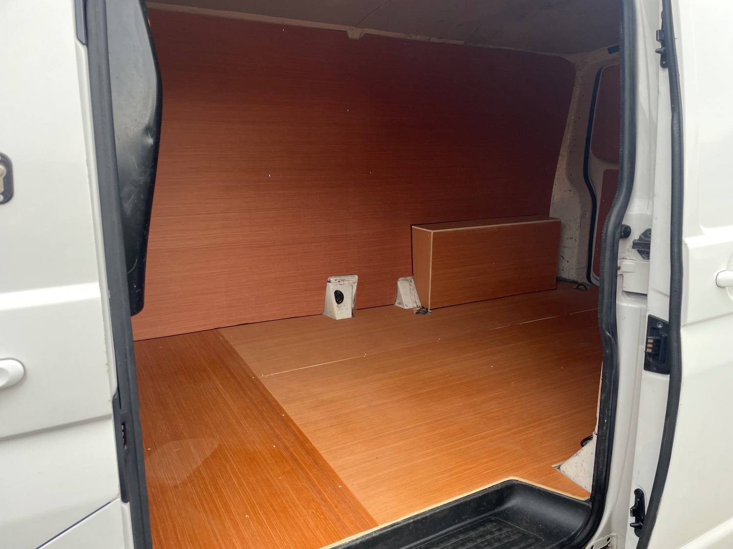 Used Volkswagen Transporter 2015 for sale - 76940035: Photo 14