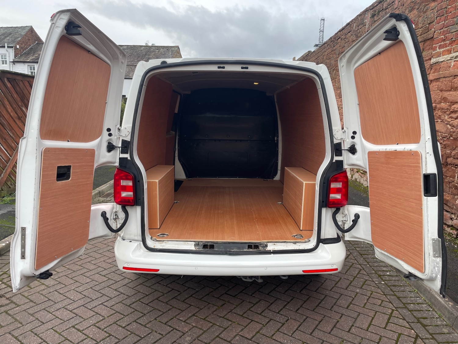 Used Volkswagen Transporter 2015 for sale - 76940035: Photo 15