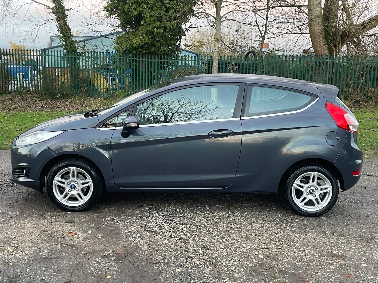 Used Ford Fiesta 2013 for sale - 76669230: Photo 4