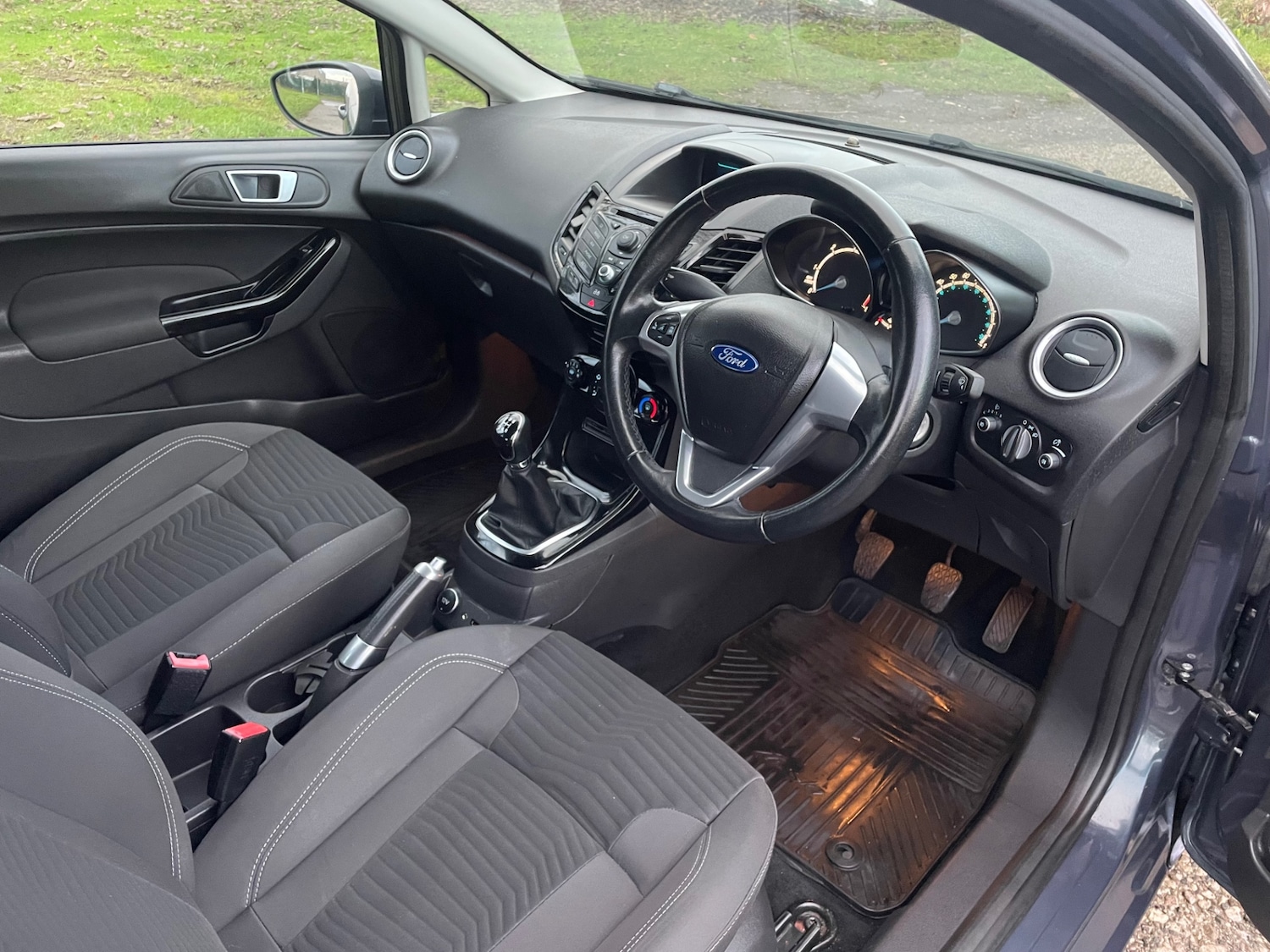 Used Ford Fiesta 2013 for sale - 76669230: Photo 8