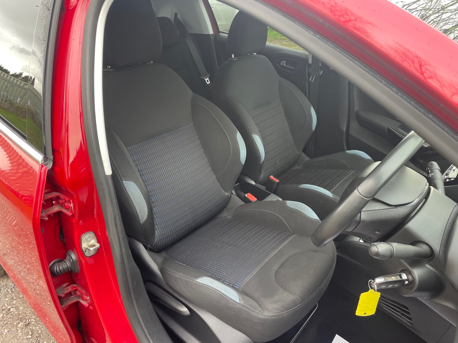 Used Peugeot 208 2014 for sale - 78045776: Photo 10