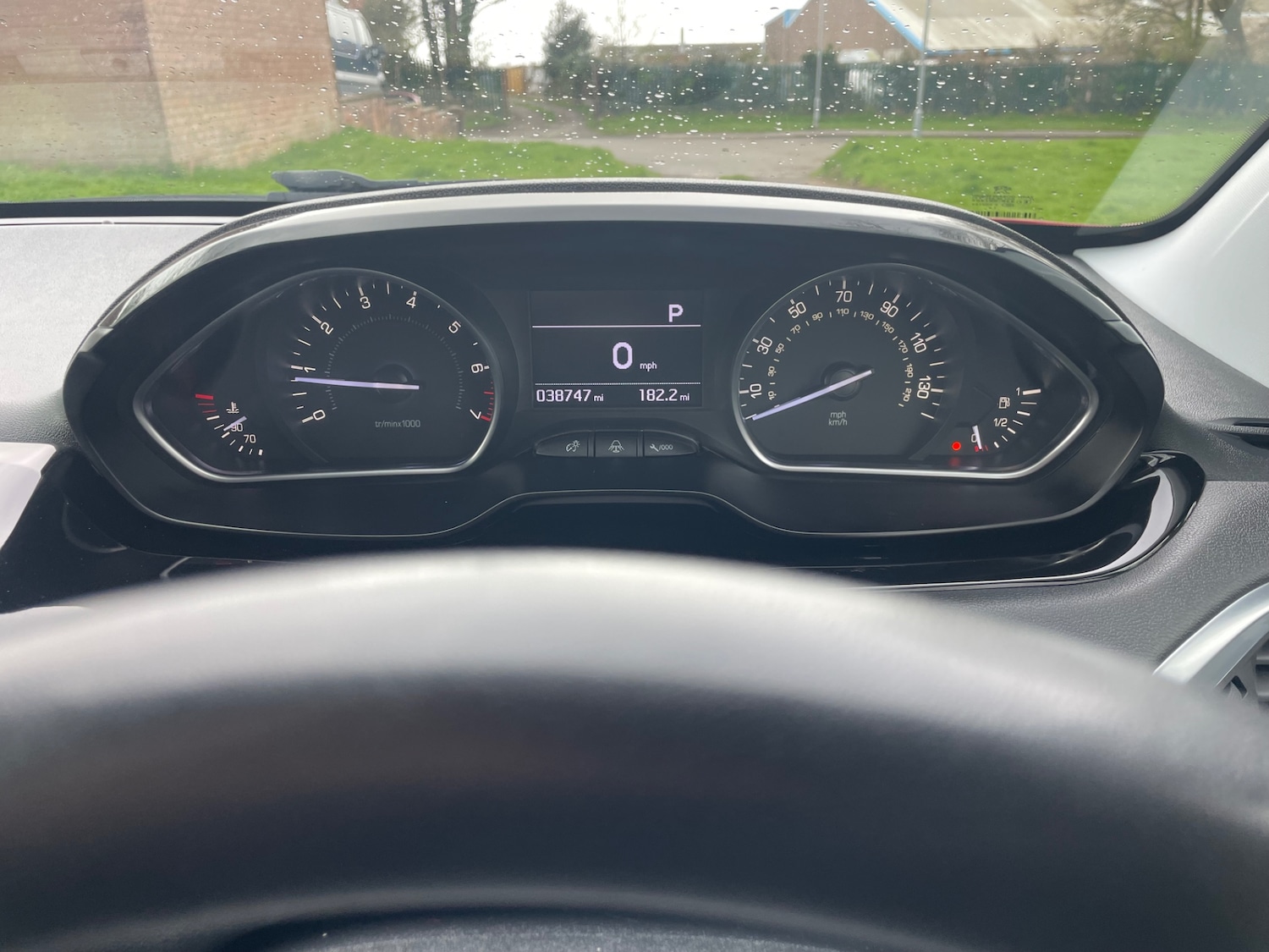 Used Peugeot 208 2014 for sale - 78045776: Photo 17