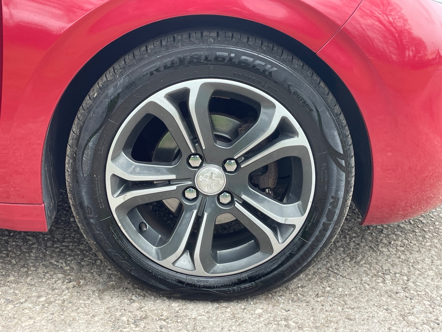 Used Peugeot 208 2014 for sale - 78045776: Photo 19