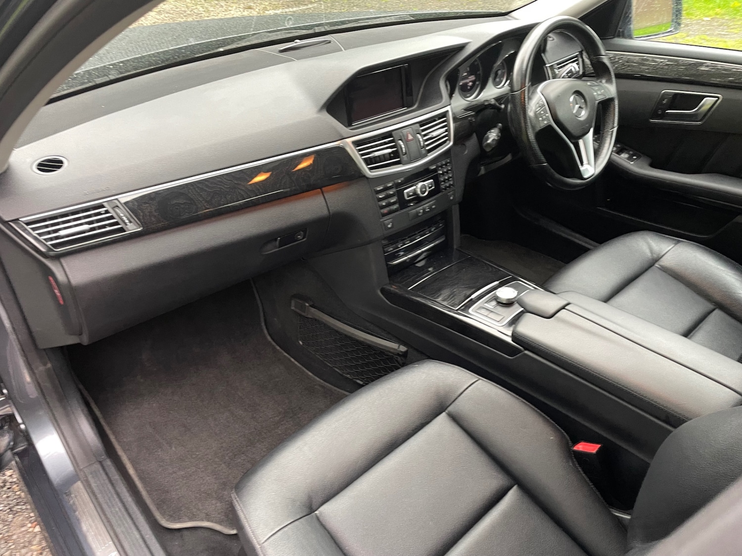Used Mercedes-Benz E-Class 2012 for sale - 76163793: Photo 11