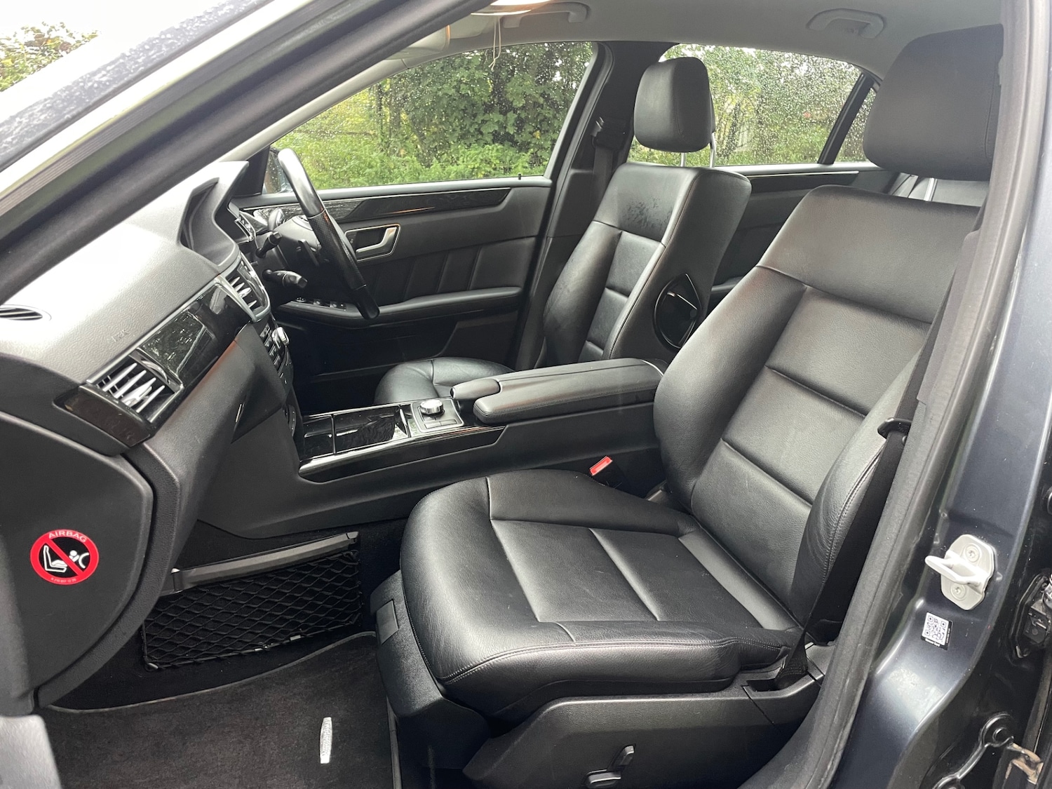 Used Mercedes-Benz E-Class 2012 for sale - 76163793: Photo 12