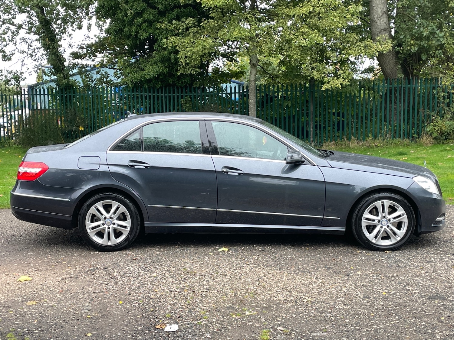 Used Mercedes-Benz E-Class 2012 for sale - 76163793: Photo 8