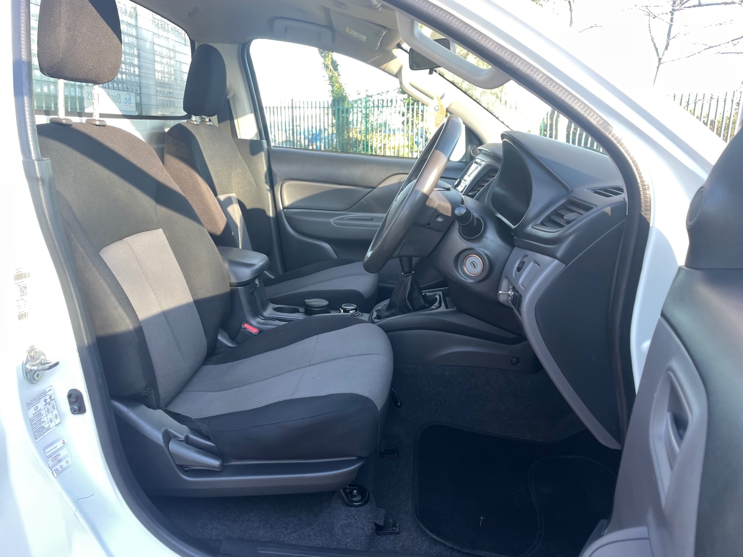 Used Mitsubishi L200 2016 for sale - 76649688: Photo 11