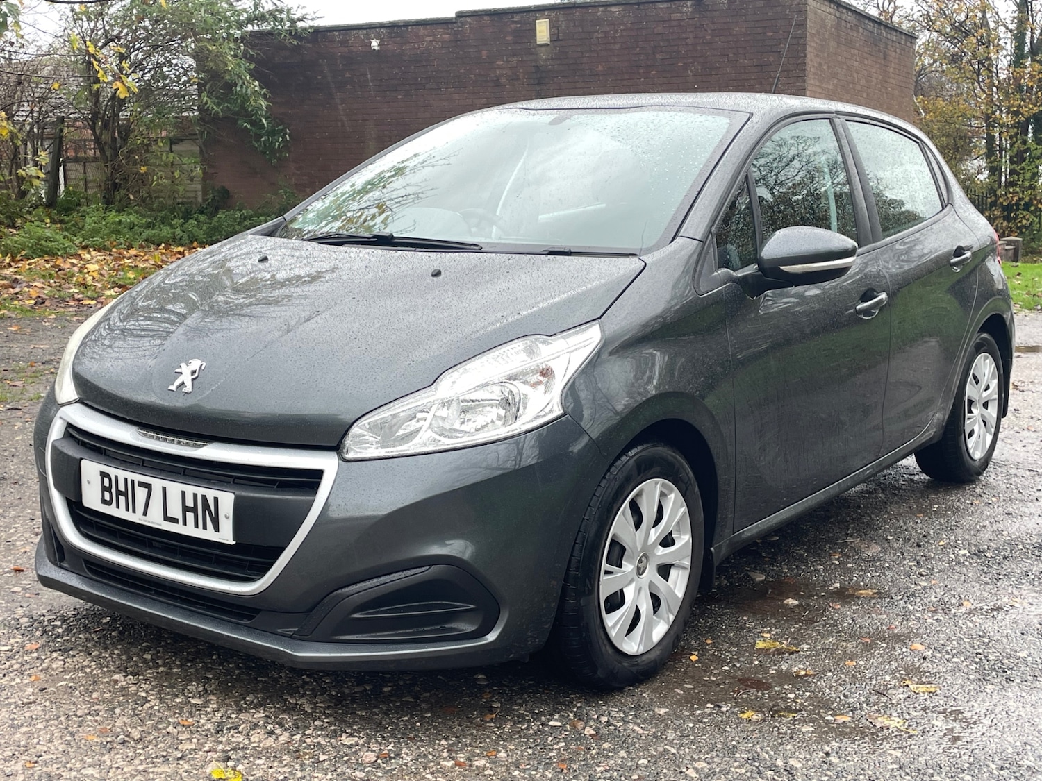 Used Peugeot 208 2017 for sale - 76588266: Photo 3