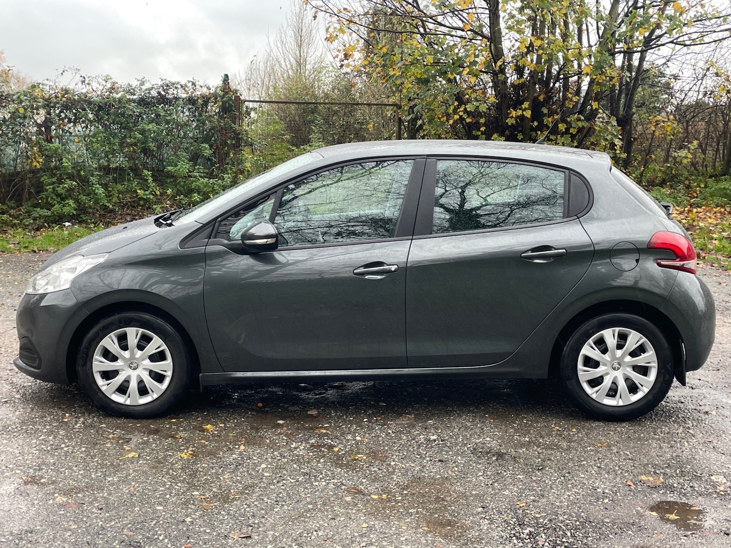 Used Peugeot 208 2017 for sale - 76588266: Photo 4