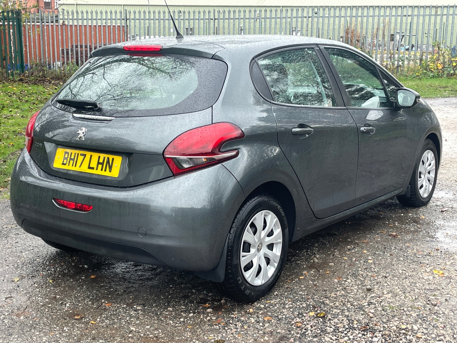 Used Peugeot 208 2017 for sale - 76588266: Photo 7