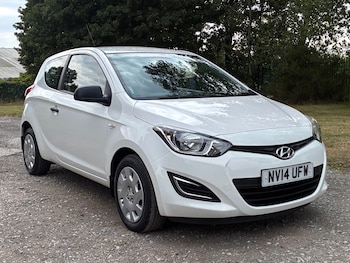 Used Hyundai i20 2014 for sale - 79420963: Photo