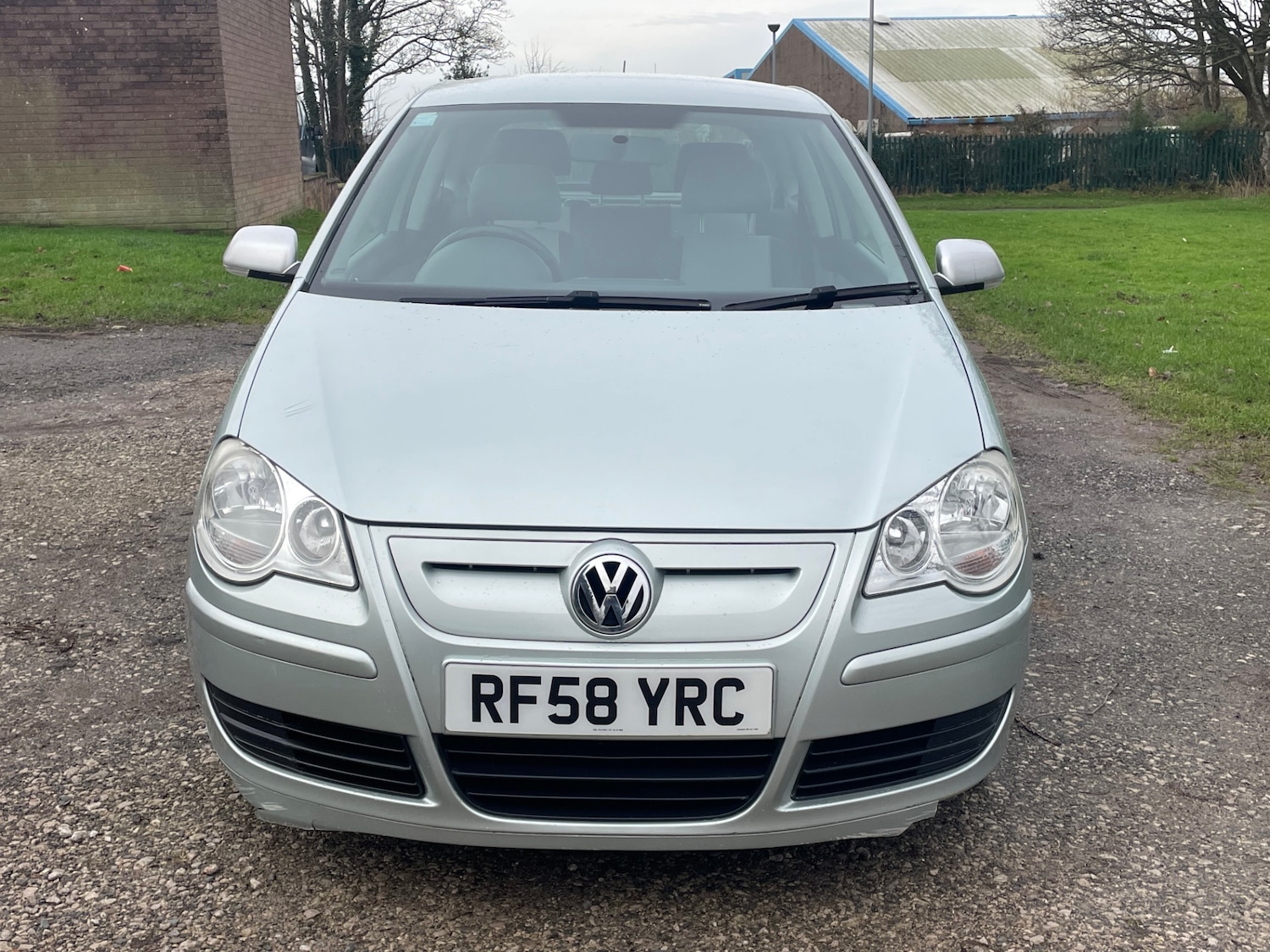 Used Volkswagen Polo 2009 for sale - 77097092: Photo 2