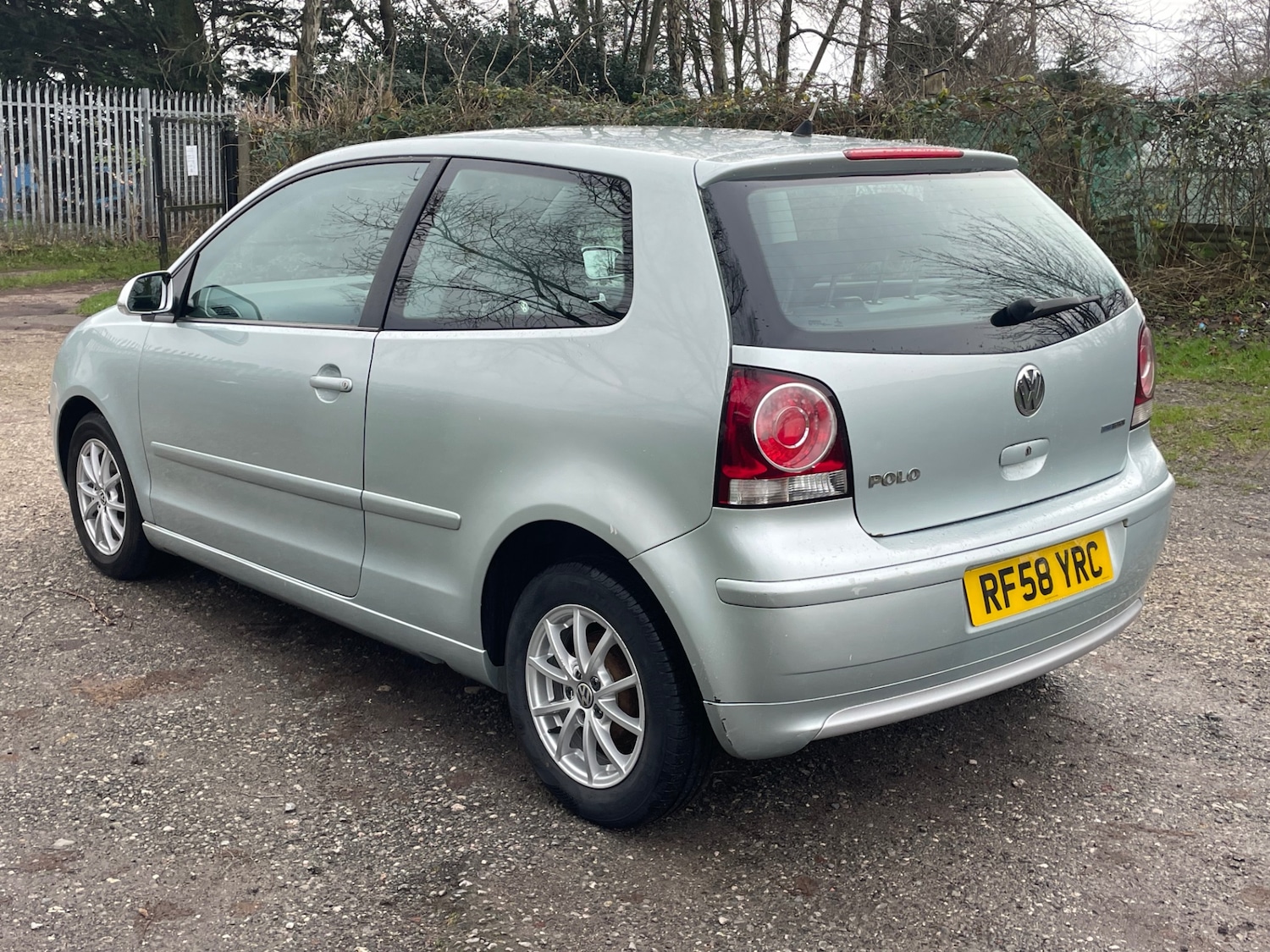 Used Volkswagen Polo 2009 for sale - 77097092: Photo 5