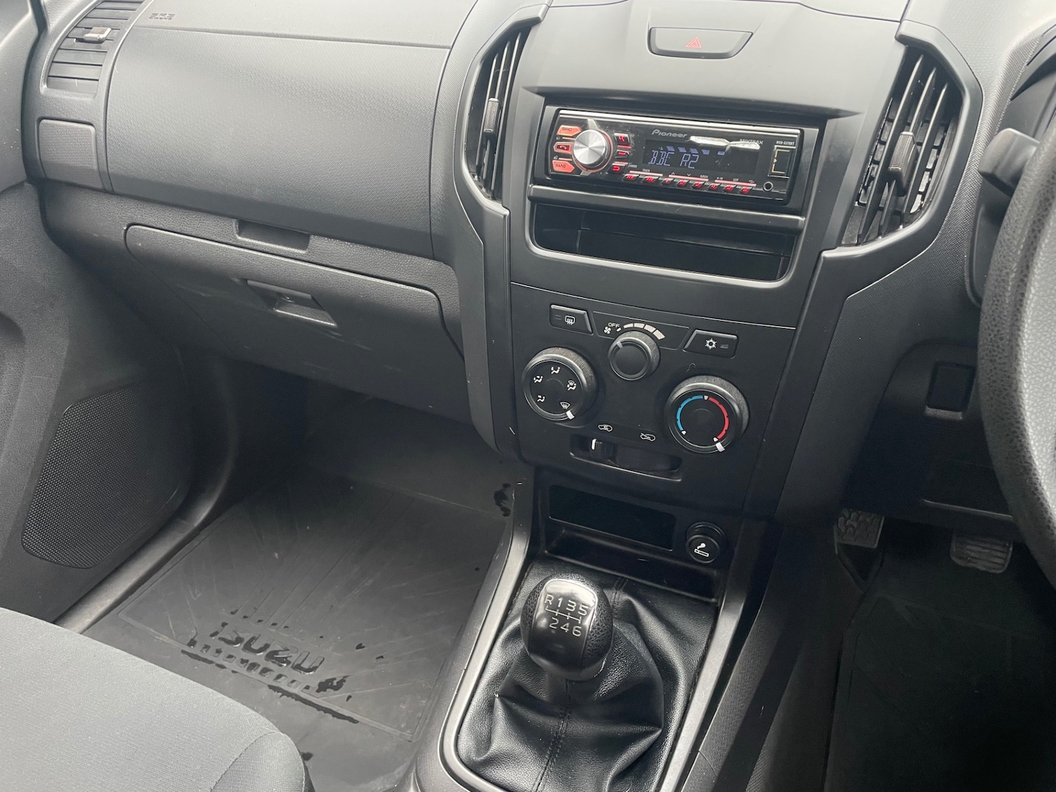 Used Isuzu D-Max 2016 for sale - 77632611: Photo 15