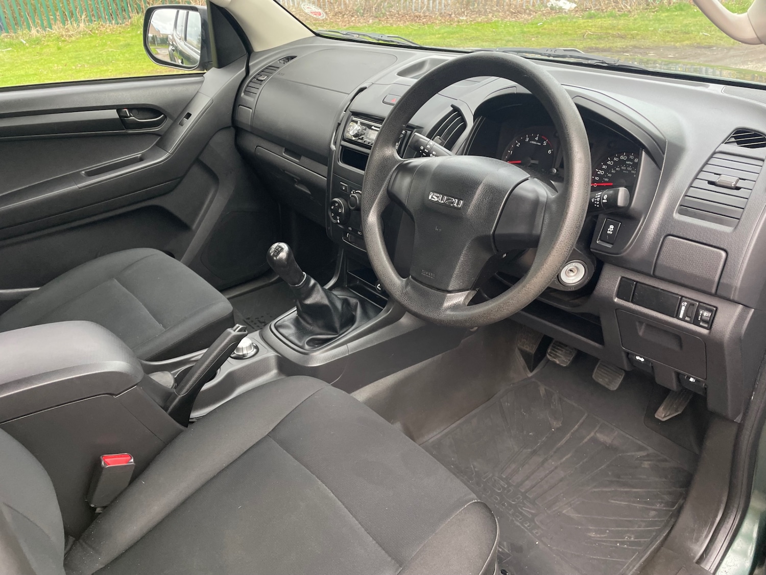 Used Isuzu D-Max 2016 for sale - 77632611: Photo 9