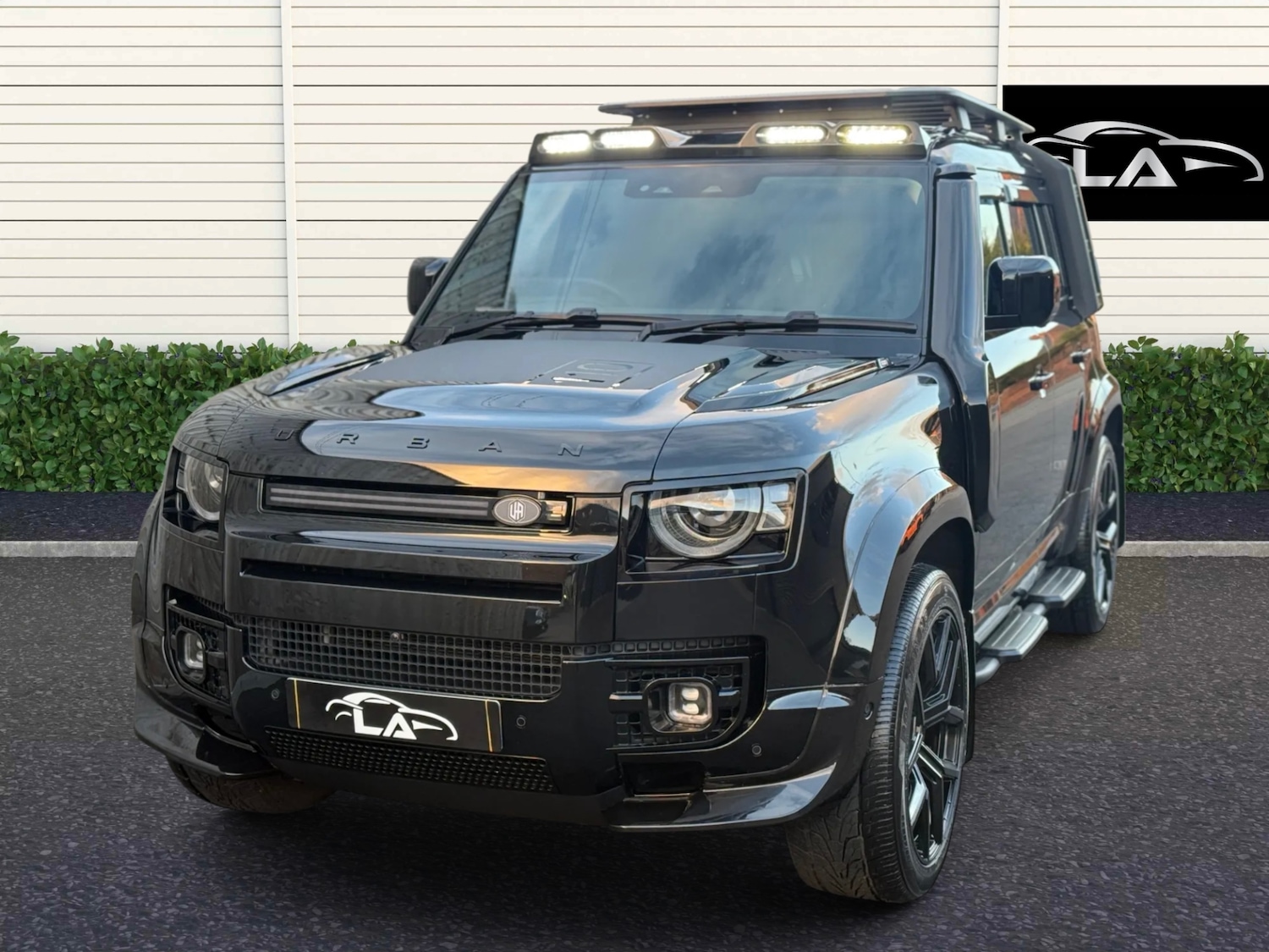 Used Land Rover Defender 2025 for sale - 77833552: Photo 2