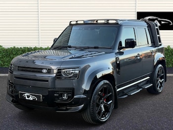 Used Land Rover Defender 2023 for sale - 77903664: Photo