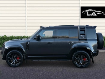 Used Land Rover Defender 2023 for sale - 77903664: Photo