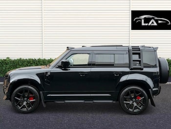 Used Land Rover Defender 2025 for sale - 76319756: Photo