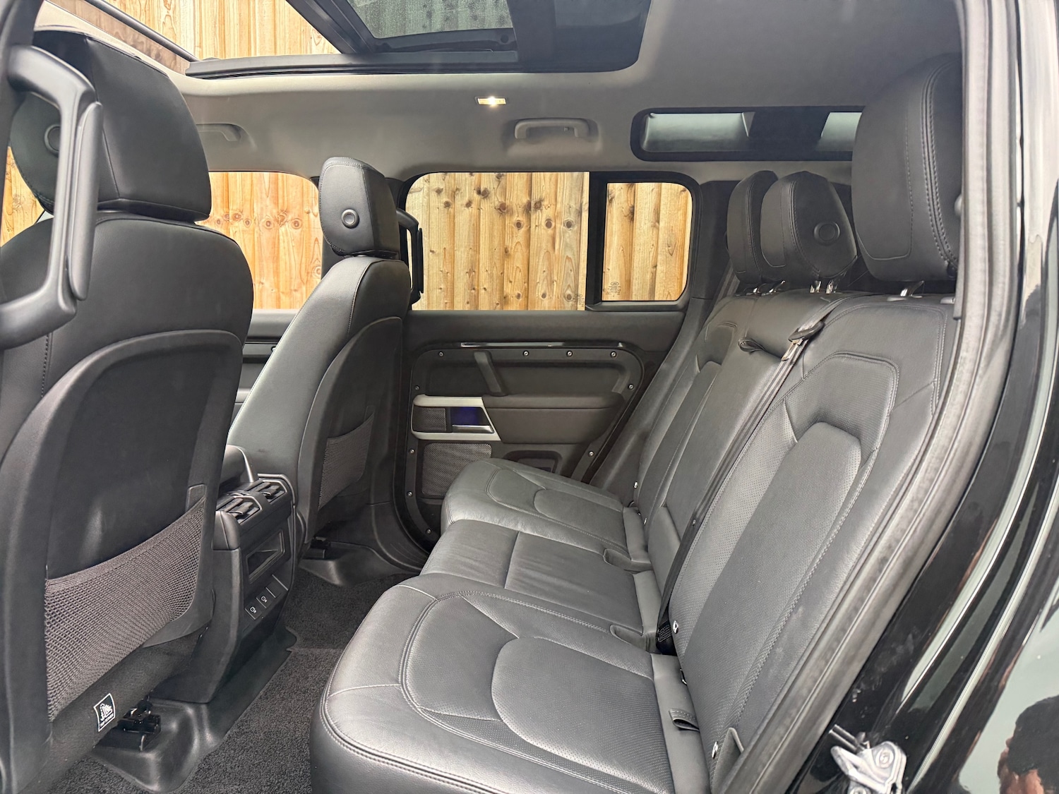 Used Land Rover Defender 2025 for sale - 77607007: Photo 12