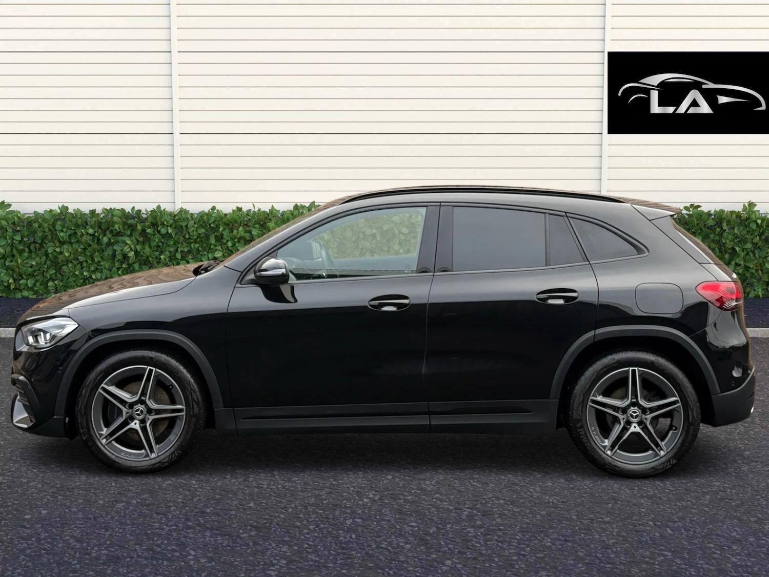 Used Mercedes-Benz GLA 2021 for sale - 77024112: Photo 3