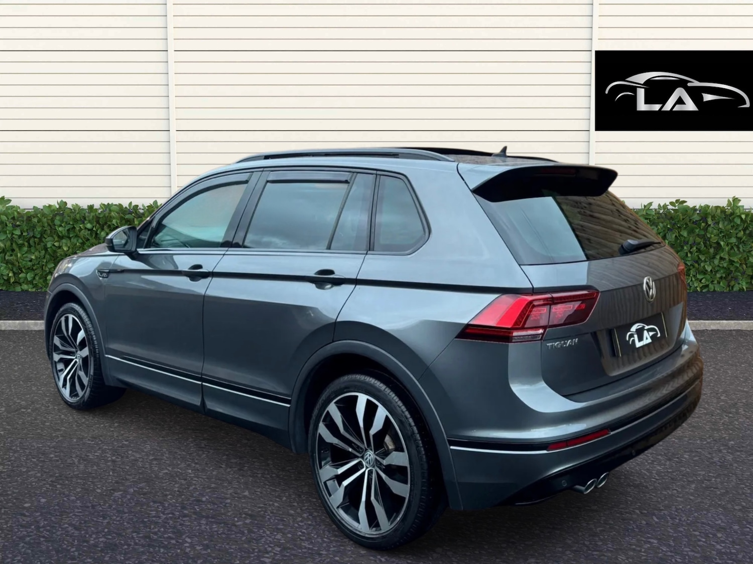 Used Volkswagen Tiguan 2018 for sale - 76946813: Photo 5