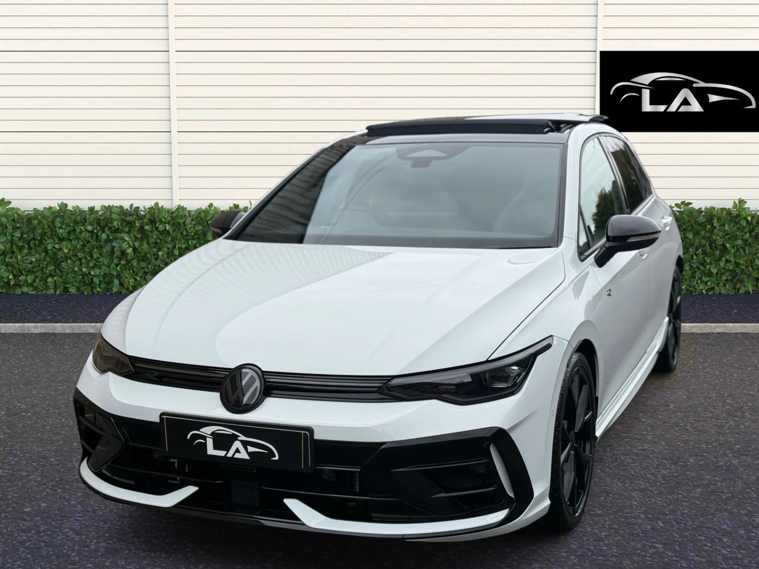 Used Volkswagen Golf 2026 for sale - 78078366: Photo 2