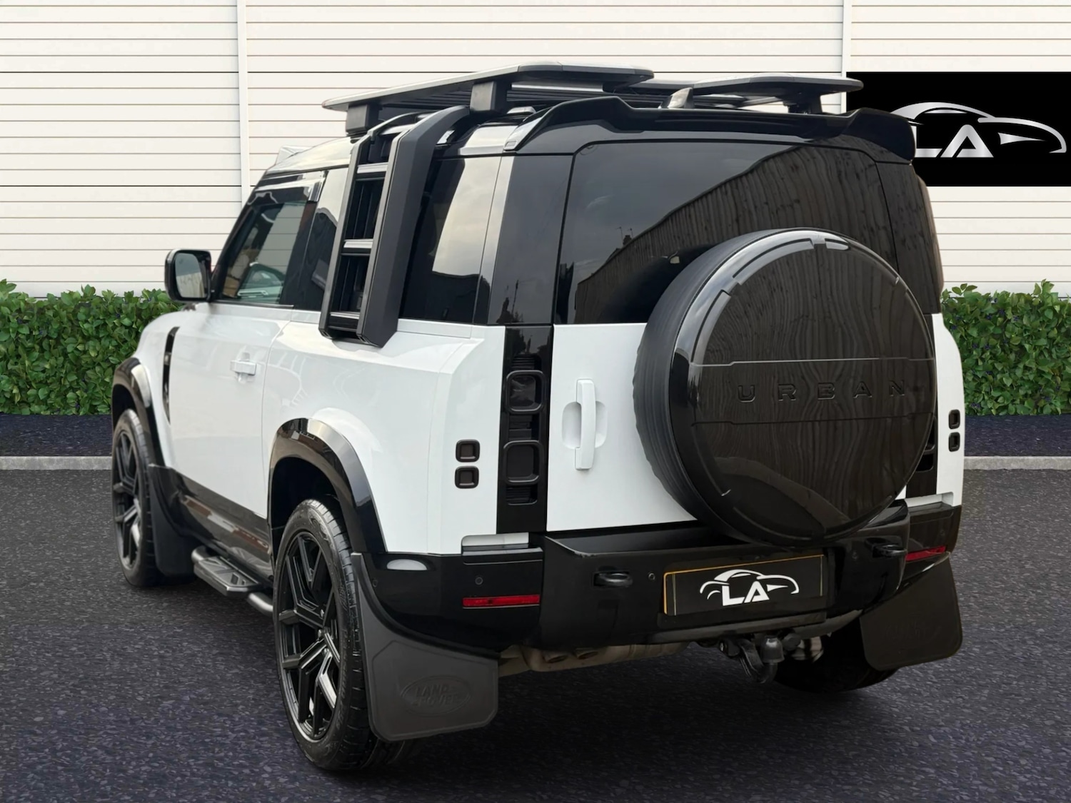 Used Land Rover Defender 2023 for sale - 77437990: Photo 6