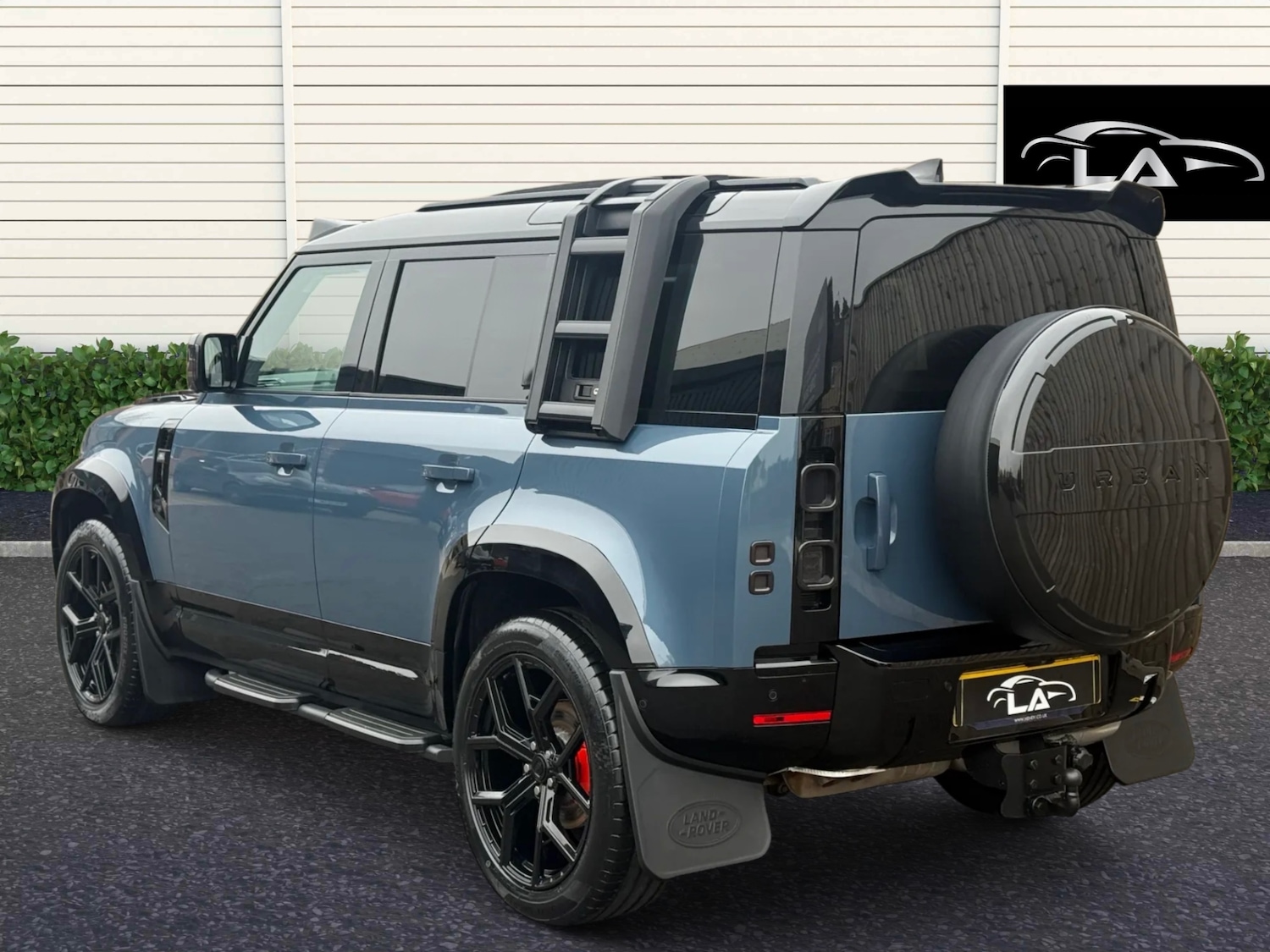 Used Land Rover Defender 2025 for sale - 77802091: Photo 5