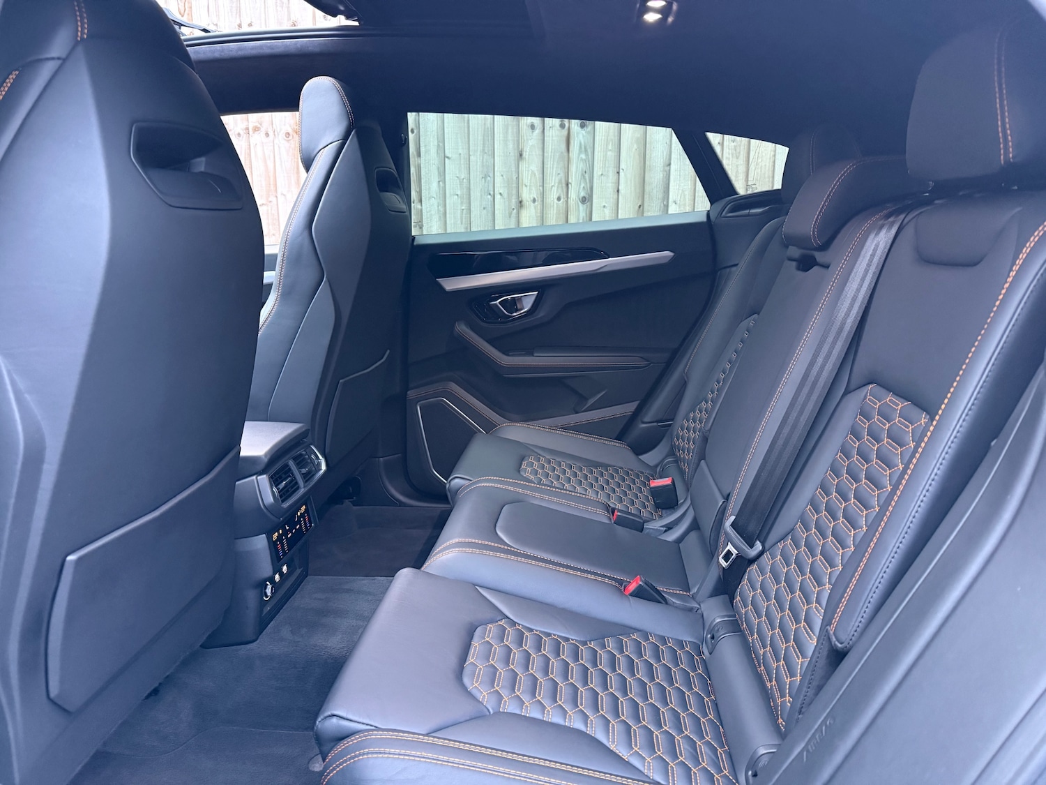 Used Lamborghini Urus 2022 for sale - 77168399: Photo 12