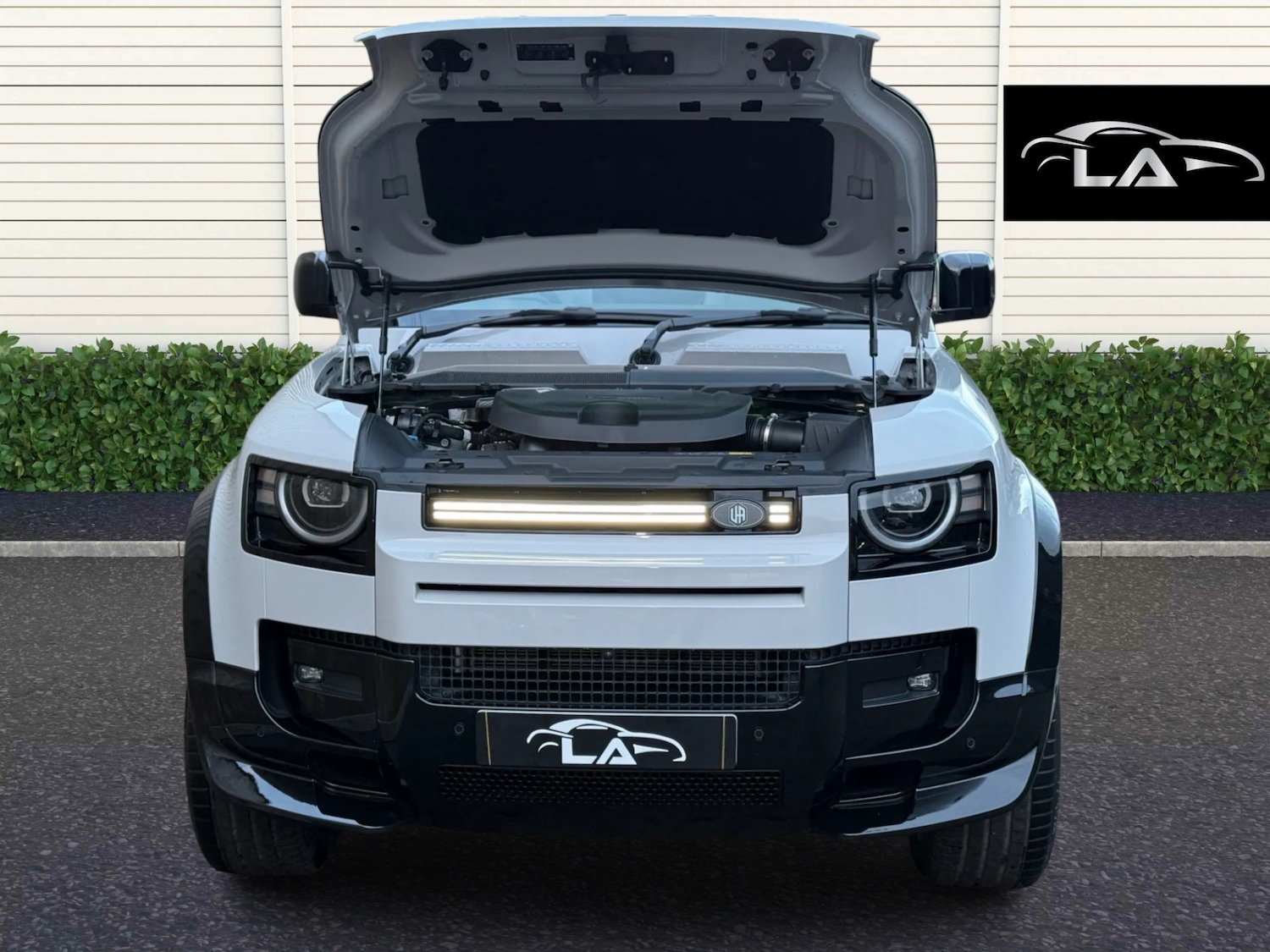 Used Land Rover Defender 2025 for sale - 76505576: Photo 13