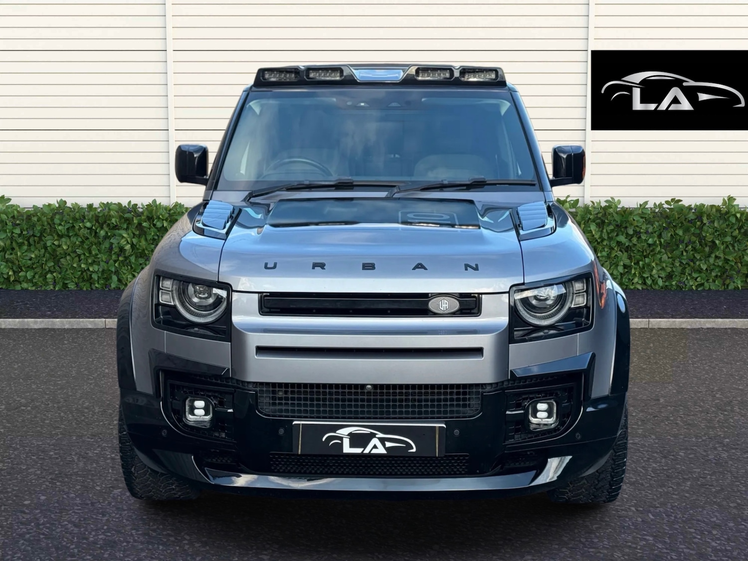 Used Land Rover Defender 2021 for sale - 77434960: Photo 4