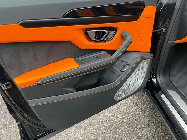 Used Lamborghini Urus 2022 for sale - 65764471: Photo 14