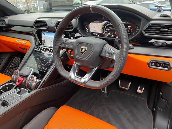 Used Lamborghini Urus 2022 for sale - 65764471: Photo 9