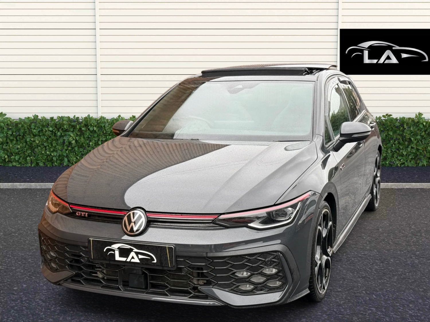 Used Volkswagen Golf 2024 for sale - 76547495: Photo 2